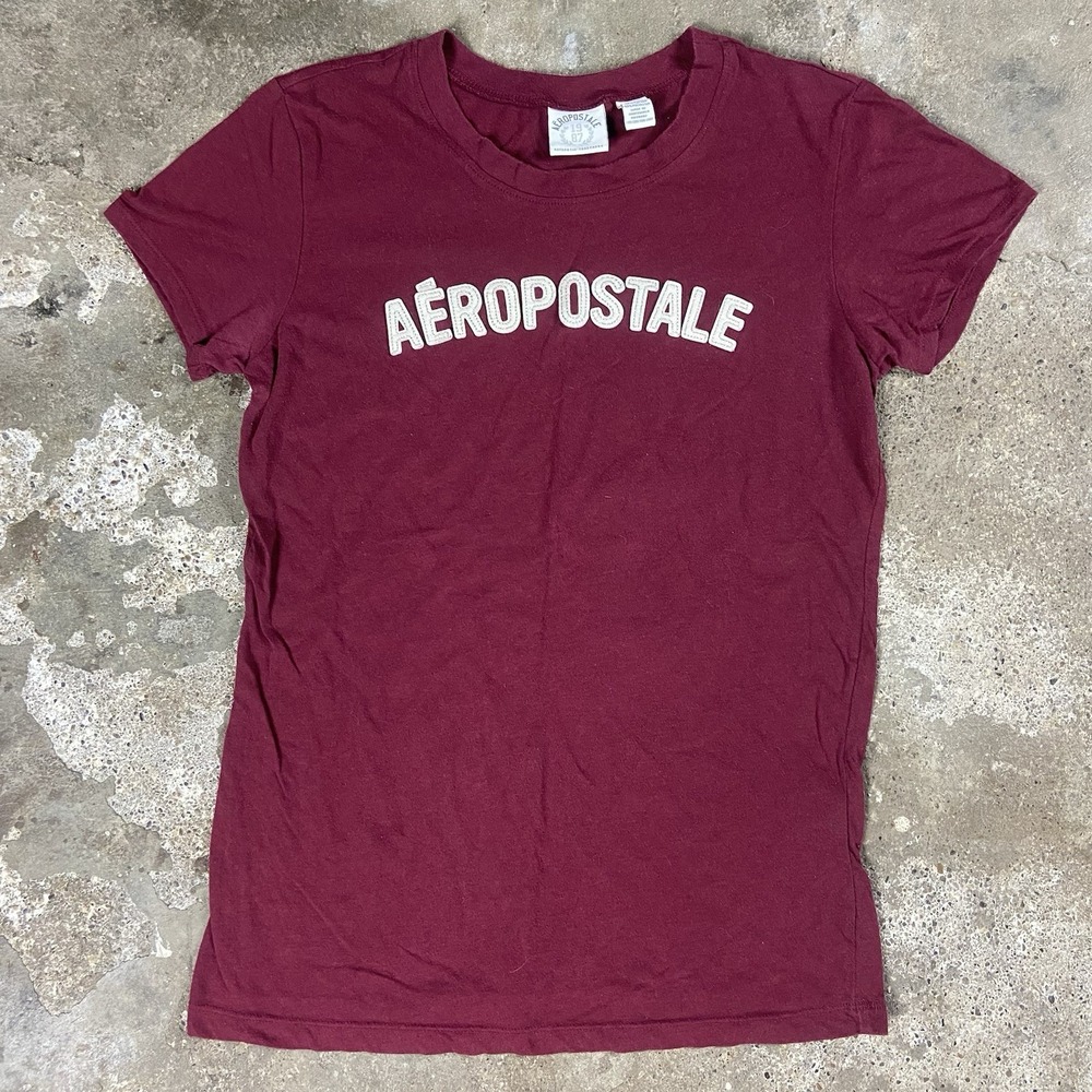 Vintage Y2K Aeropostale T-Shirt Women's Size Large Burgundy Short Sleeve Logo